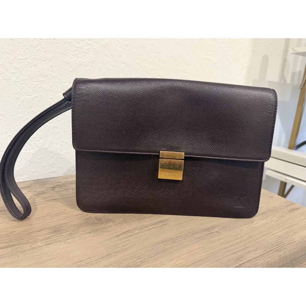 Authentic Louis Vuitton Taiga Leather Clutch Wristlet Brown CA1001 COA Included
